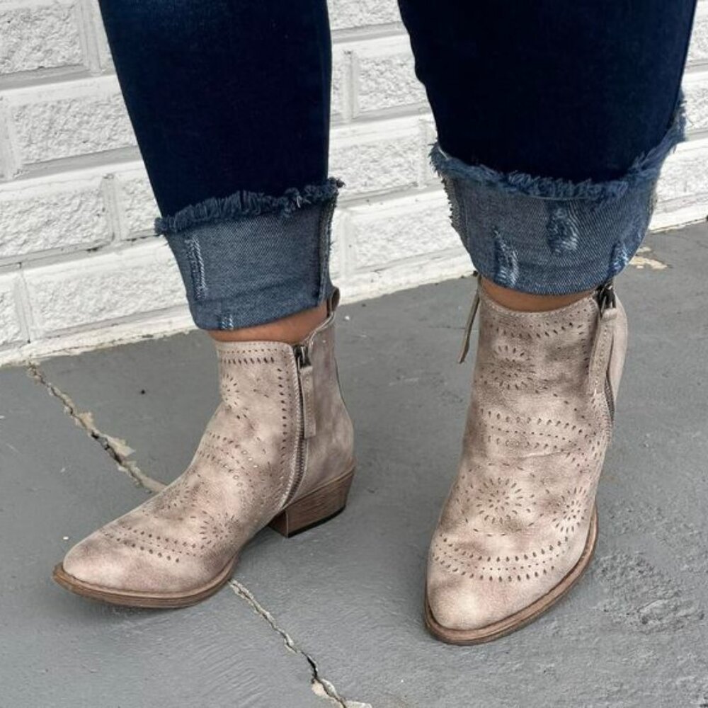 Lisette Bootie